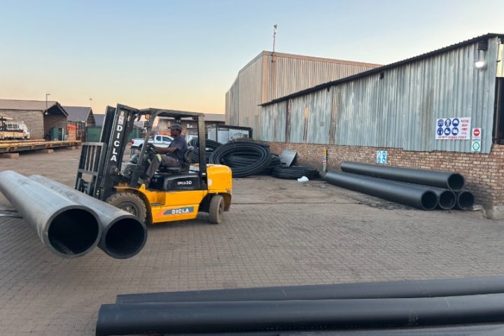 Construction pipes (1)
